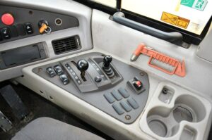 2015 VOLVO A40G 752-BT