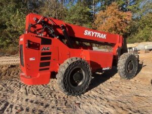 2017 JLG 642 1701-BT