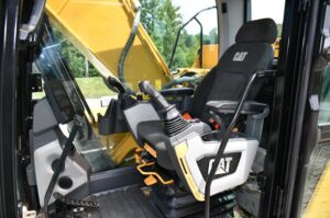 2021 Cat 323 Excavator 1717-BT