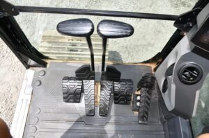 2021 Cat 323 Excavator 1717-BT
