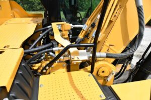 2021 Cat 323 Excavator 1717-BT