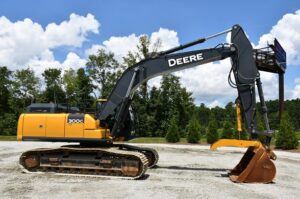 2018 DEERE 300G LC Excavator 1735-BT
