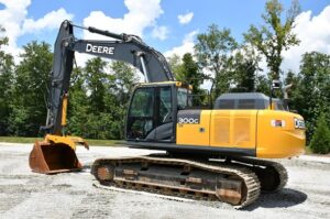 2018 DEERE 300G LC Excavator 1735-BT