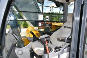2018 DEERE 300G LC Excavator 1735-BT