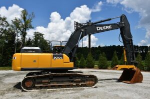 2018 DEERE 300G LC Excavator 1735-BT
