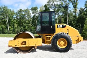 2011 CAT CS54 Compactor