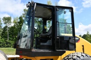 2011 CAT CS54 Compactor
