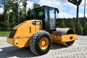 2011 CAT CS54 Compactor