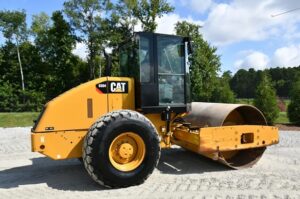 2011 CAT CS54 Compactor