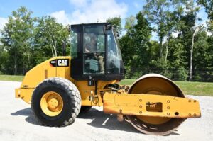 2011 CAT CS54 Compactor