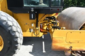 2011 CAT CS54 Compactor