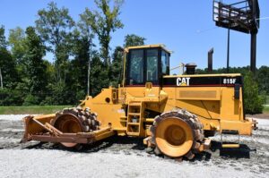 2004 CAT 815F Compactor 1754-BT