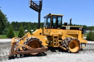 2004 CAT 815F Compactor 1754-BT