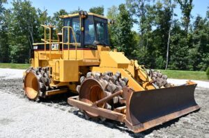 2004 CAT 815F Compactor 1754-BT