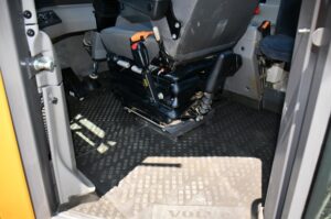 2022 Volvo A45G Truck 1762-BT