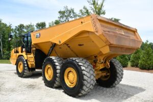 2022 CATERPILLAR 735 1752-BB