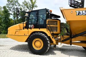 2022 CATERPILLAR 735 1752-BB