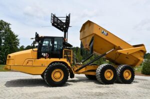 2022 CATERPILLAR 735 1752-BB