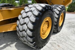 2022 CATERPILLAR 735 1752-BB