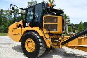 2022 CATERPILLAR 735 1752-BB
