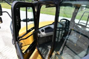 2022 CATERPILLAR 735 1752-BB
