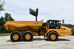 2022 CATERPILLAR 735 1752-BB