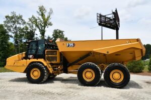 2022 CATERPILLAR 735 1752-BB