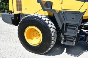 2019 KOMATSU WA320-8 #1790-BT