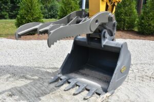 2022 KOMATSU PC210 LC-11 1793-BT