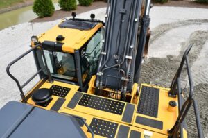 2021 DEERE 350GLC EXCAVATOR 1816-BT