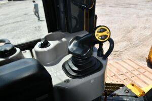 2021 KOMATSU D61PXi-24 1674-BT
