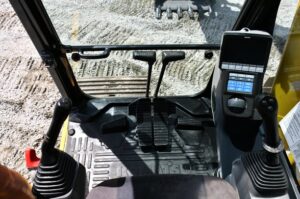 2022 KOMATSU PC210LC-11 EXCAVATOR 1813-BT 2022 KOMATSU PC210LC-11 EXCAVATOR 1813-BT