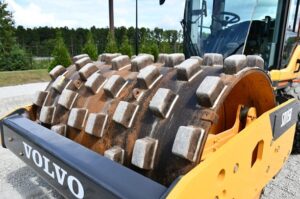 2019 VOLVO SD115B Compactor 1826-BT