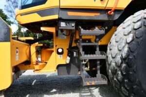 2019 VOLVO SD115B Compactor 1826-BT