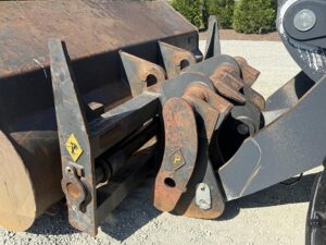 2017 DEERE 824K Loader