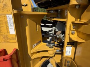 2017 DEERE 824K Loader