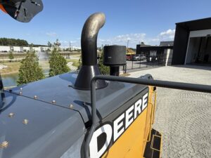 2017 DEERE 824K Loader