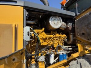 2017 DEERE 824K Loader