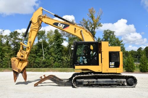 2018 CATERPILLAR 325FL UHD