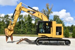 2018 CATERPILLAR 325FL UHD