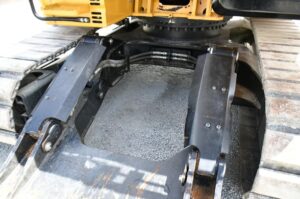 2018 CATERPILLAR 325FL UHD