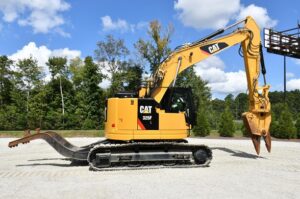 2018 CATERPILLAR 325FL UHD