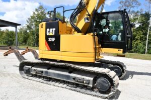 2018 CATERPILLAR 325FL UHD