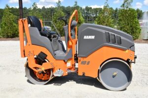 2017 HAMM HD8VV