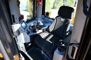 2022 CAT D8T Dozer 1823-BT