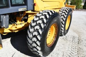 2014 DEERE 772GP Grader 1842-BT