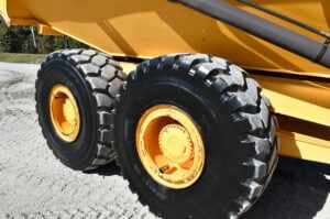 2005 Volvo A30D Truck 1841-BT 2005 Volvo A30D Truck 1841-BT