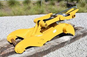 2025 Thumb PC138LC-11 2025 Thumb PC138LC-11