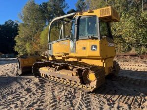2011 DEERE 700J LGP Dozer 1835-BB