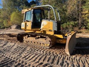 2011 DEERE 700J LGP Dozer 1835-BB